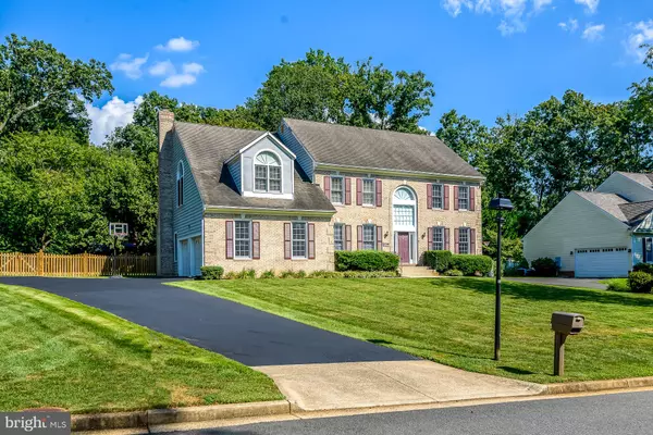 8240 THE MIDWAY, Annandale, VA 22003
