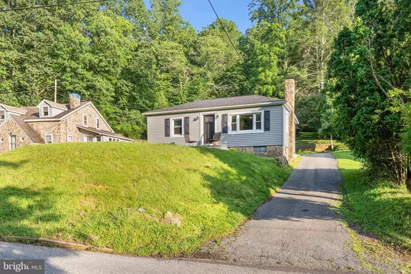 Hellertown, PA 18055,2354 POLK VALLEY RD