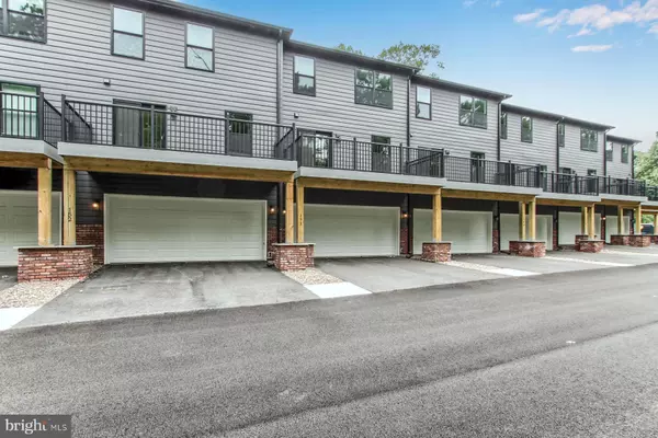 147 HIGH POINTE #28, Hummelstown, PA 17036