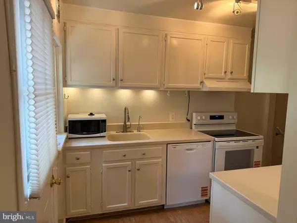 Arlington, VA 22206,3461 S STAFFORD ST #A