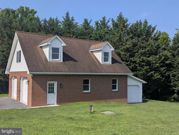 Waynesboro, PA 17268,562 W 8TH ST