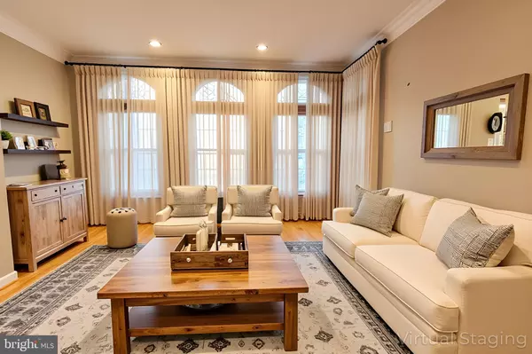 Silver Spring, MD 20910,1227 FIDLER LN