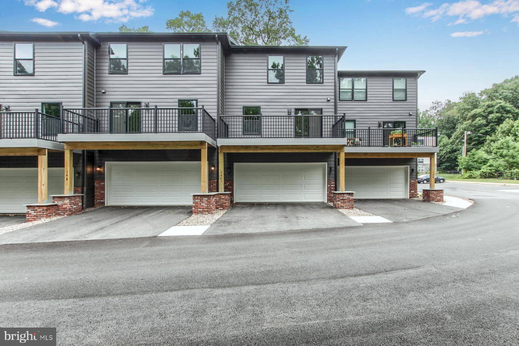 Hummelstown, PA 17036,152 HIGH POINTE #23