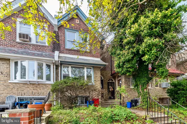 Philadelphia, PA 19141,5636 N UBER ST