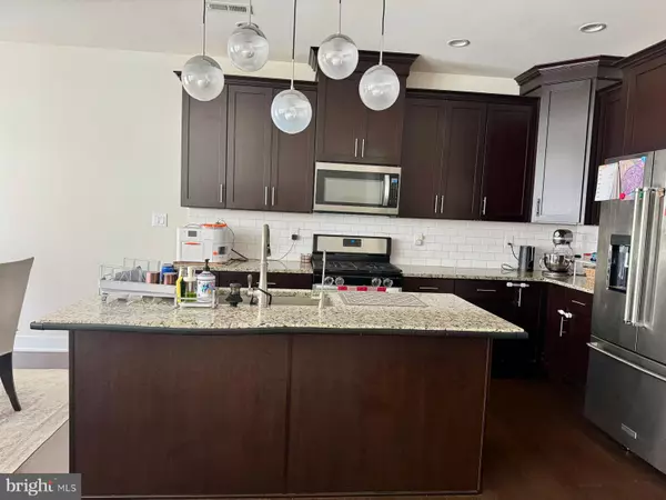 Chester Springs, PA 19425,607 MOCKERNUT CT