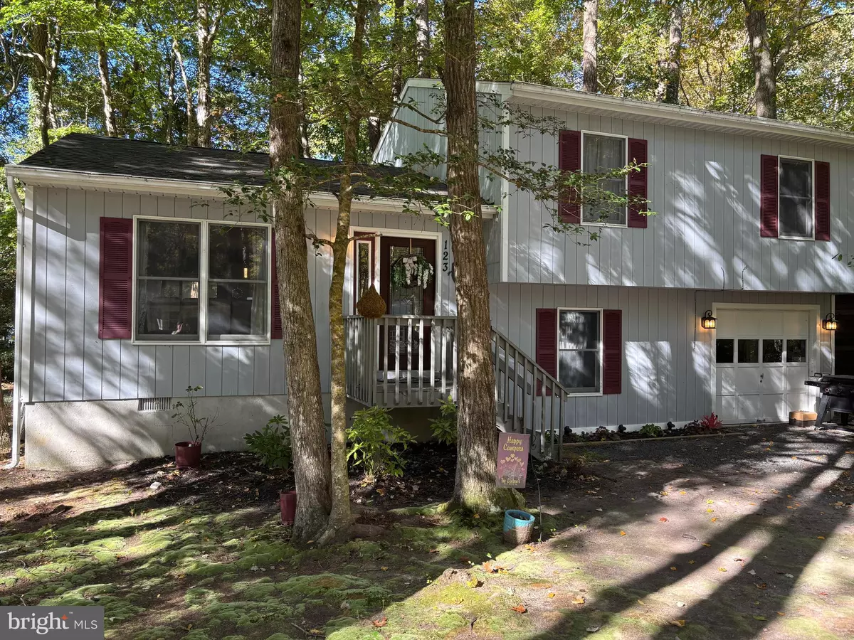 Ocean Pines, MD 21811,123 CAMELOT CIR