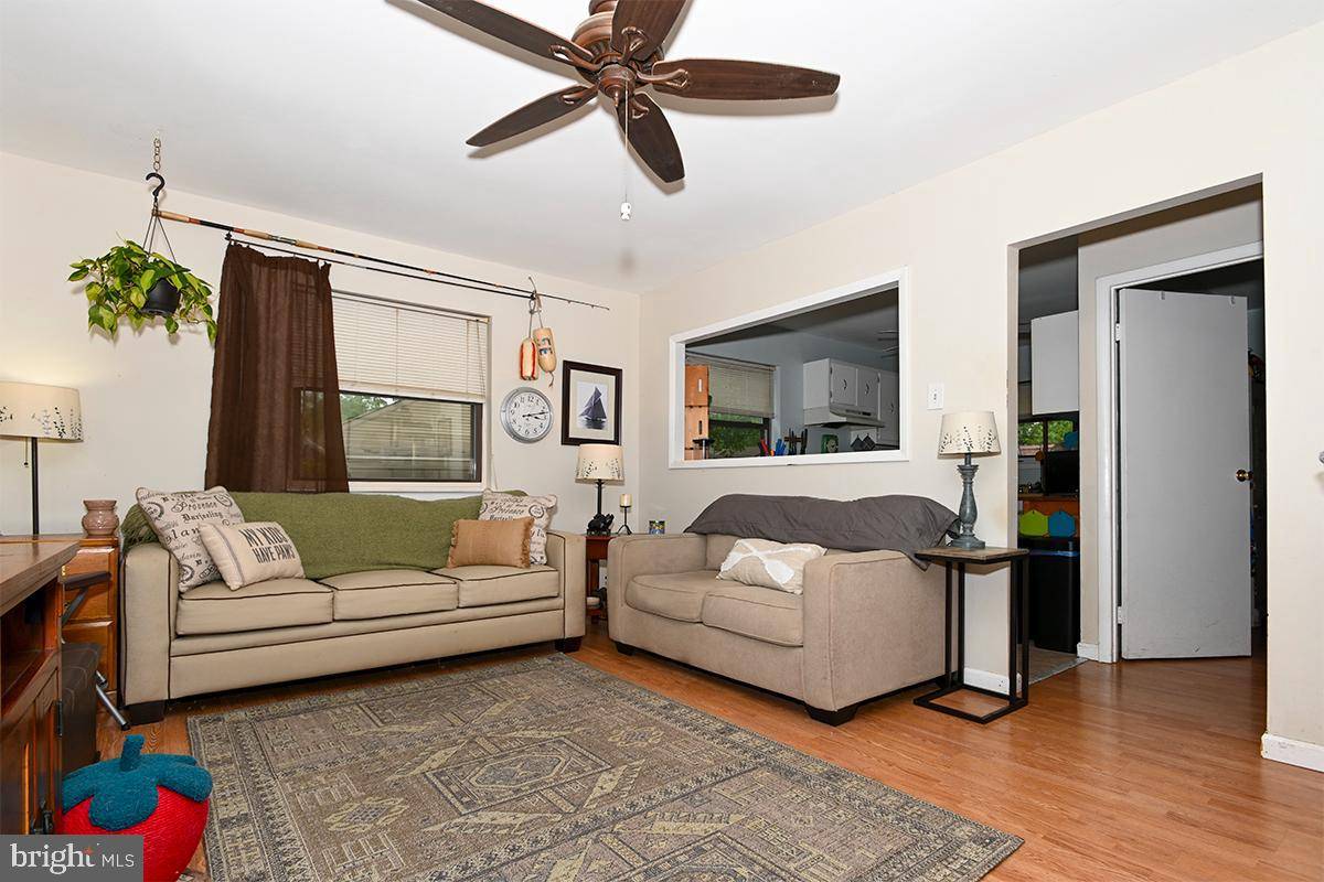 Millville, NJ 08332,908 LOUIS DR