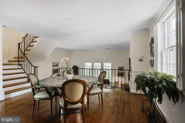 Alexandria, VA 22314,410 N LEE ST