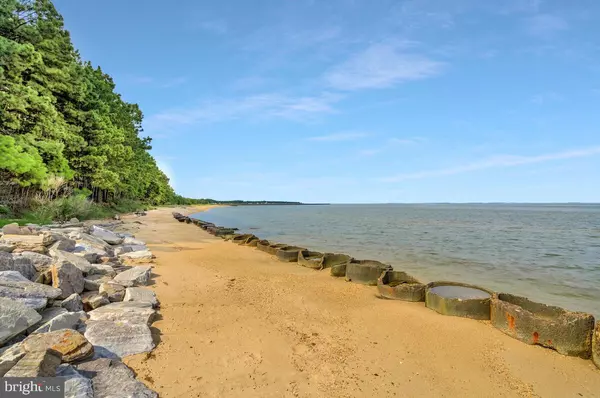 Lexington Park, MD 20653,21610 DEFENDER ST