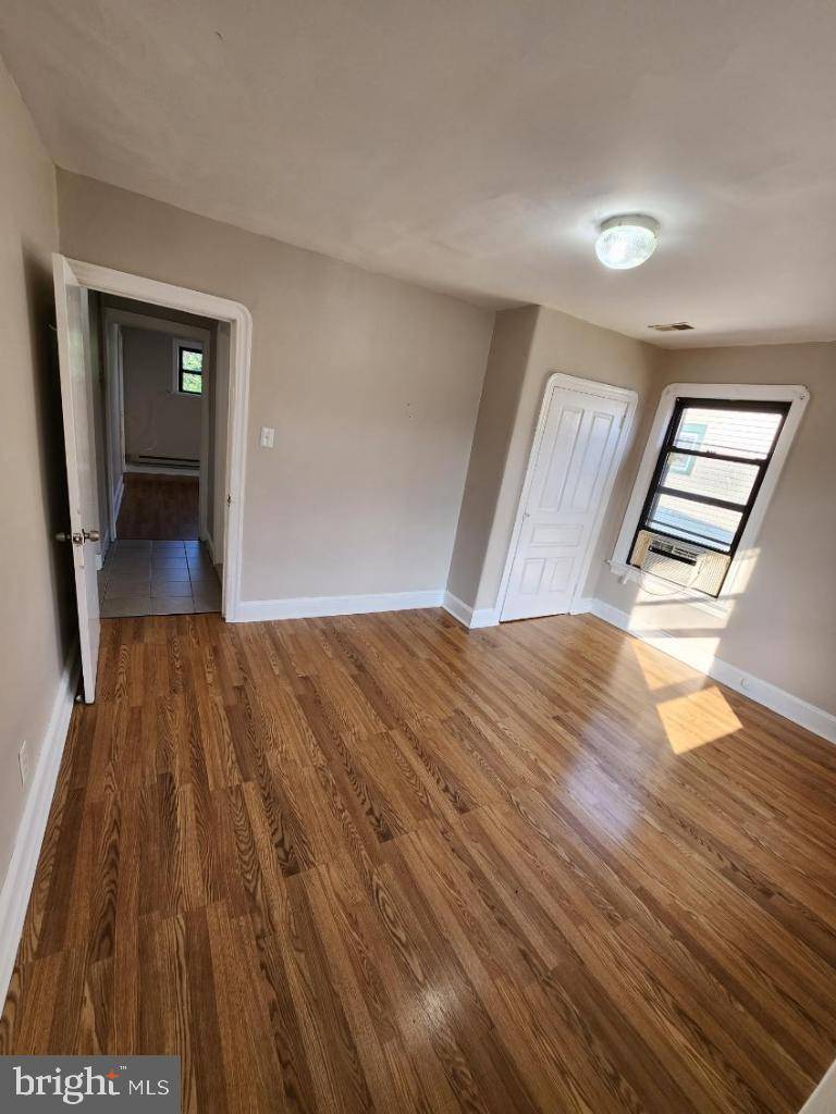 Riverside, NJ 08075,201 CLEVELAND AVE #APT #B