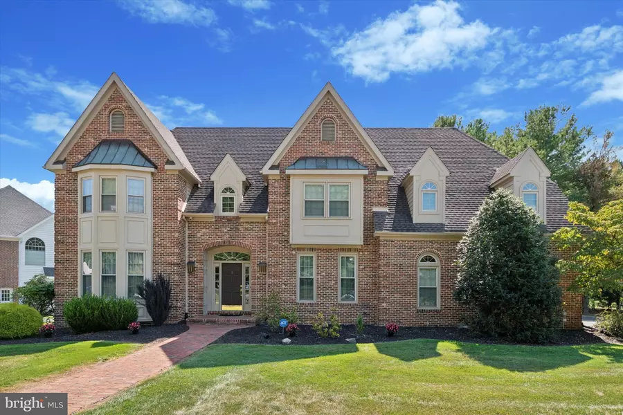2 STONEY END RD, Broomall, PA 19008