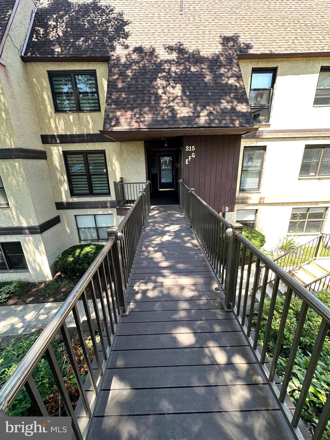 315 SHAWMONT AVE #E, Philadelphia, PA 19128