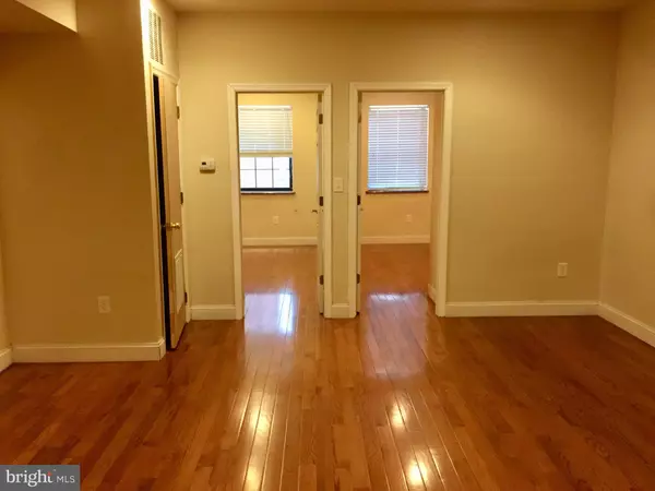 Philadelphia, PA 19107,1241 VINE ST #2R