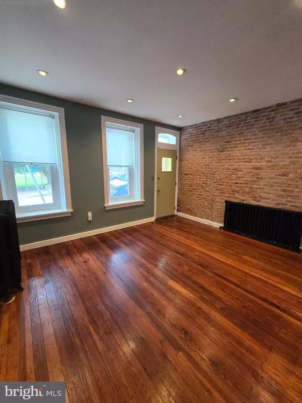 Philadelphia, PA 19127,223 GATES ST