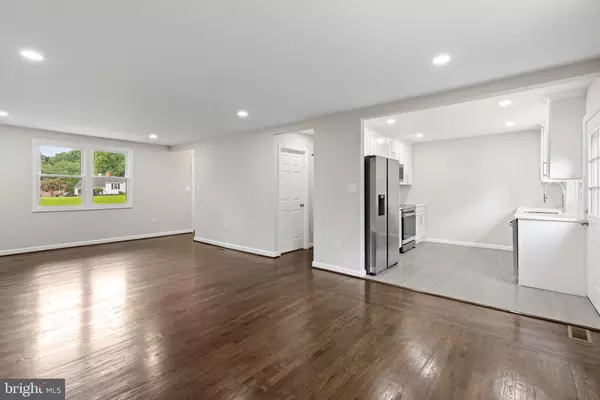 Bowie, MD 20720,13602 WOODEDGE DR