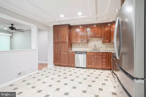 Marlton, NJ 08053,101 BERKSHIRE WAY