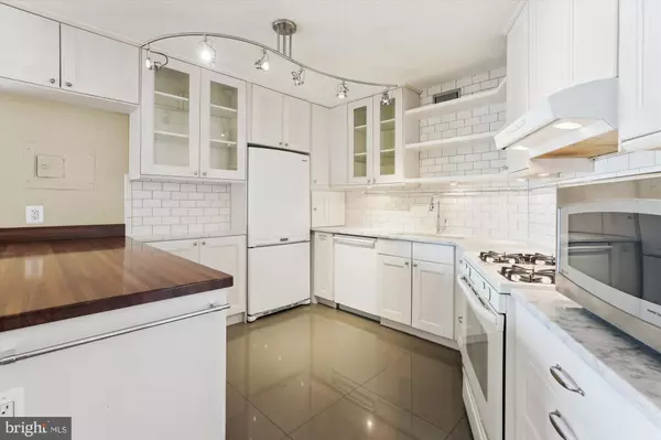 Bethesda, MD 20814,5225 POOKS HILL RD #1701N