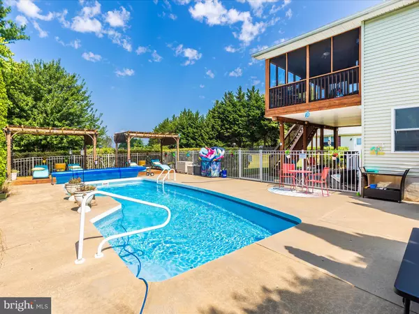 7996 PLEASANT CT, Frederick, MD 21701
