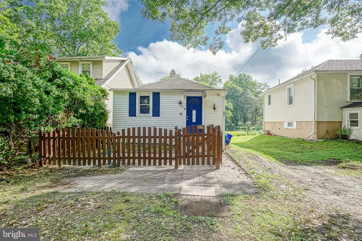 Clementon, NJ 08021,243 VAN HORN AVE