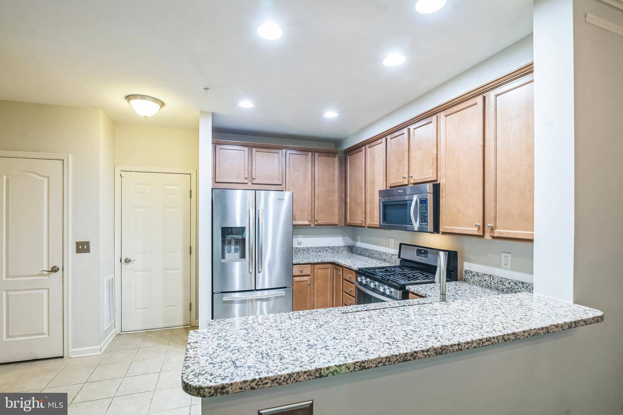 Woodbridge, VA 22191,2259 KEW GARDENS DR