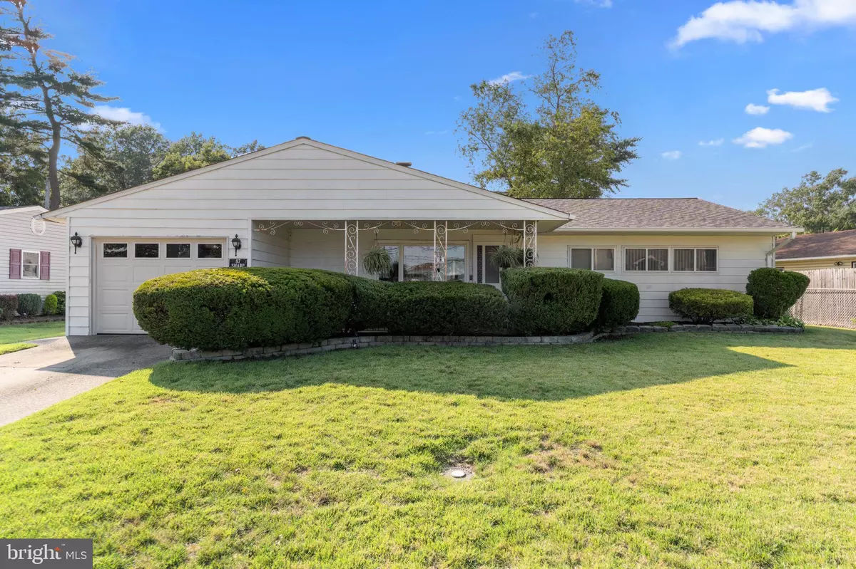 Levittown, PA 19055,87 OAKTREE DR