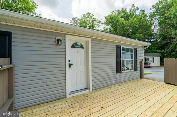 Ephrata, PA 17522,163 HURST DR