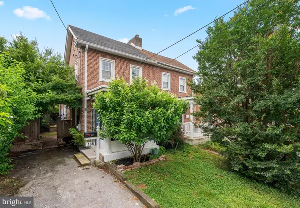 135 SIMPSON RD, Ardmore, PA 19003