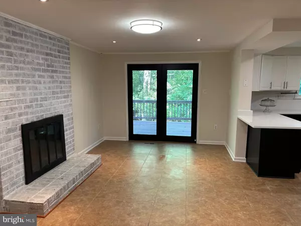 Upper Marlboro, MD 20772,9302 BERRYBROOK PL
