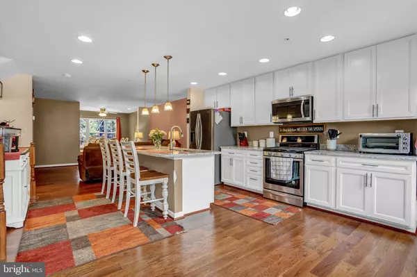 Middle River, MD 21220,9956 RAVENHURST RD