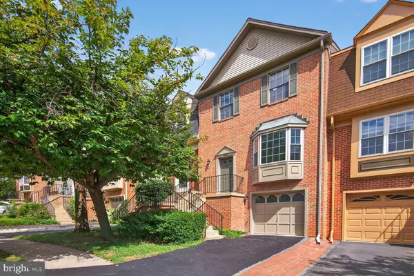 7806 SOLOMON SEAL DR, Springfield, VA 22152