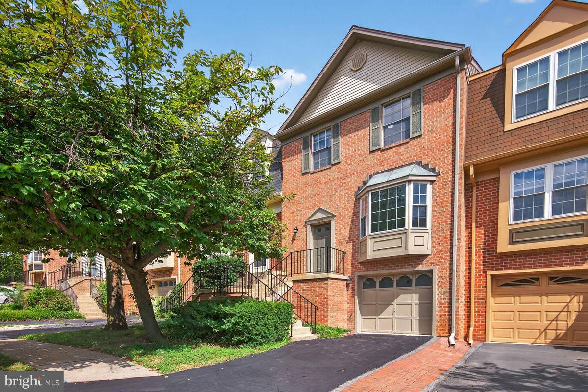 Springfield, VA 22152,7806 SOLOMON SEAL DR