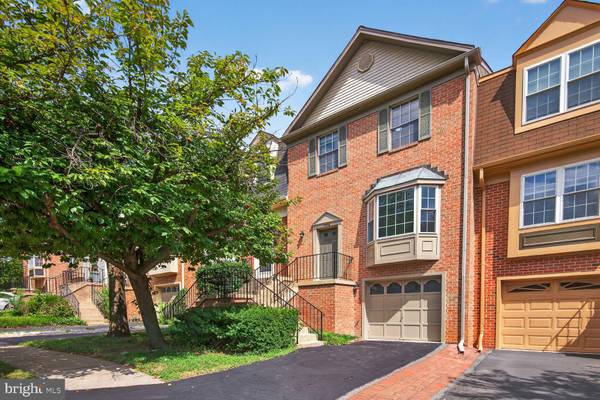 7806 SOLOMON SEAL DR, Springfield, VA 22152