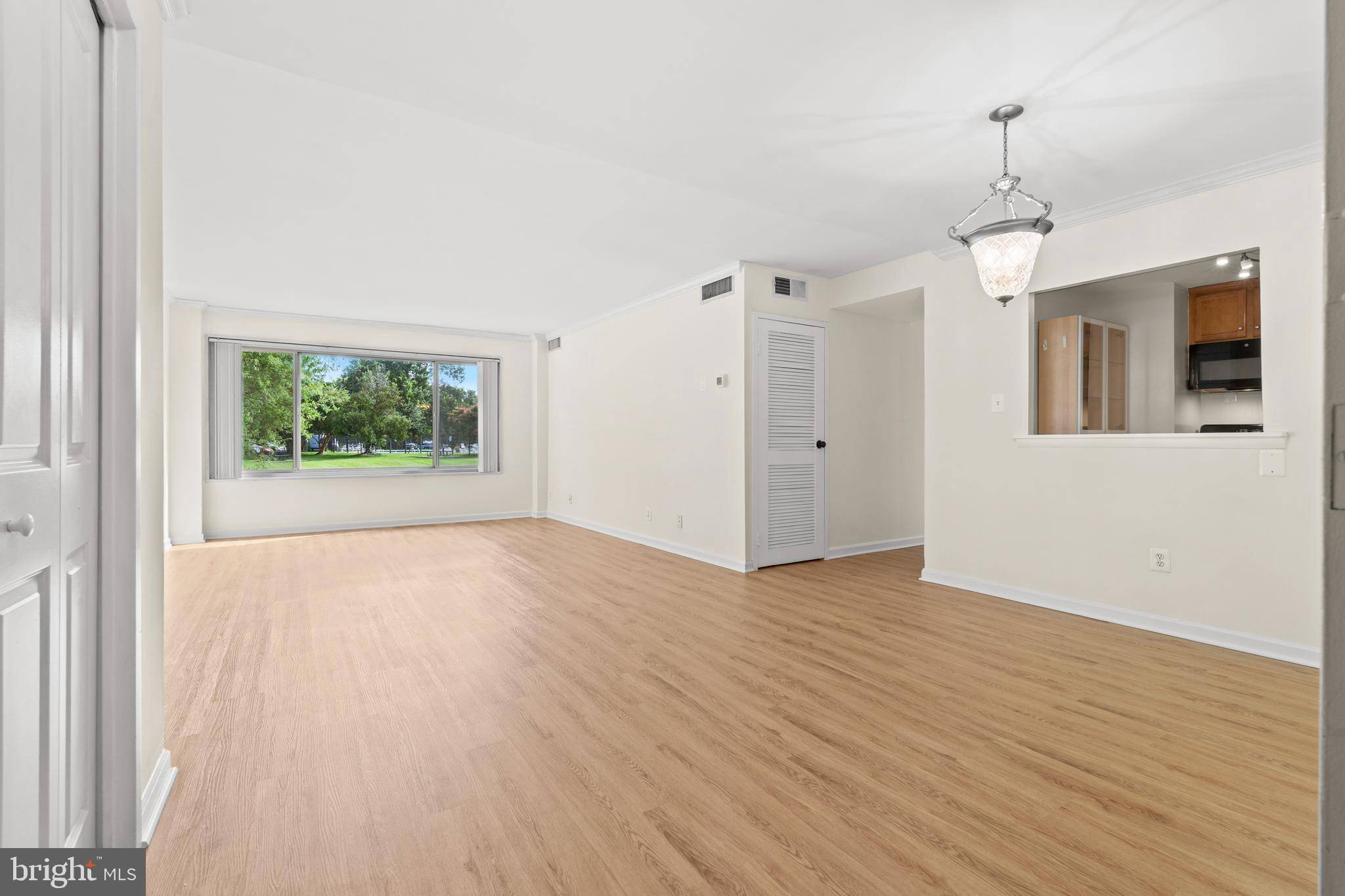 Fairfax, VA 22030,10570 MAIN ST #104