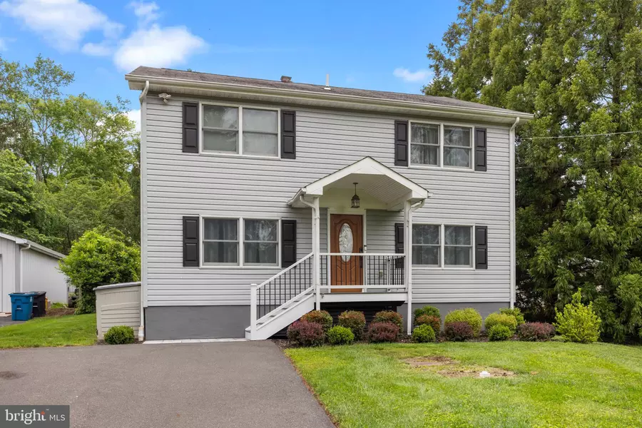 11 WILDWOOD WAY, Titusville, NJ 08560