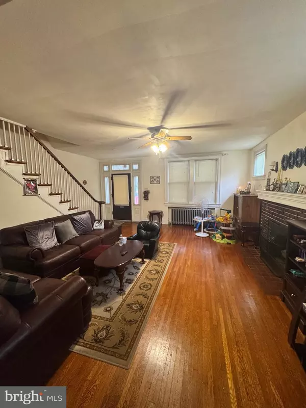 York, PA 17403,1447 4TH AVE