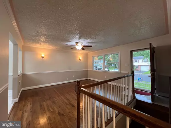 Woodbridge, VA 22193,14822 DANVILLE RD