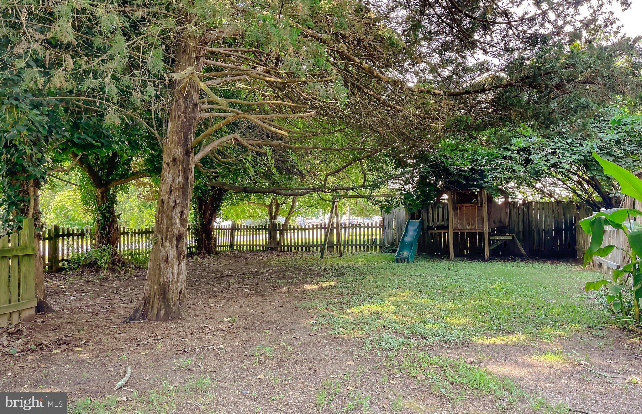 Lusby, MD 20657,970 CRYSTAL ROCK RD