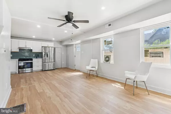 Beverly, NJ 08010,124 COOPER ST