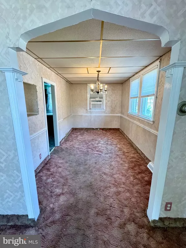 Philadelphia, PA 19153,2506 S 75TH ST