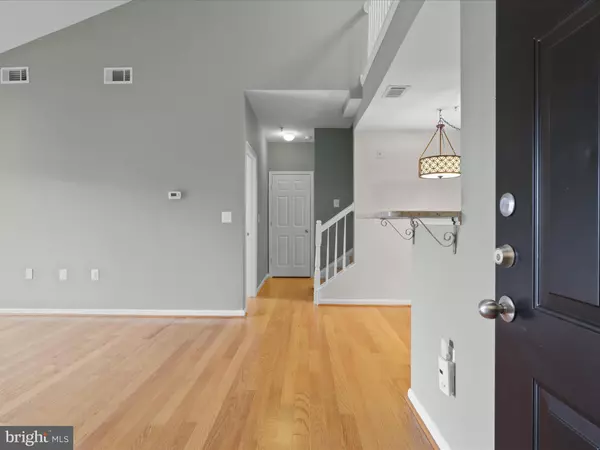 Fairfax, VA 22030,11375 ARISTOTLE DR #9-404