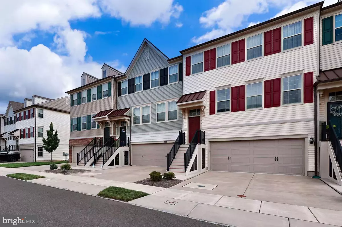 Warminster, PA 18974,419 TALL OAKS DR