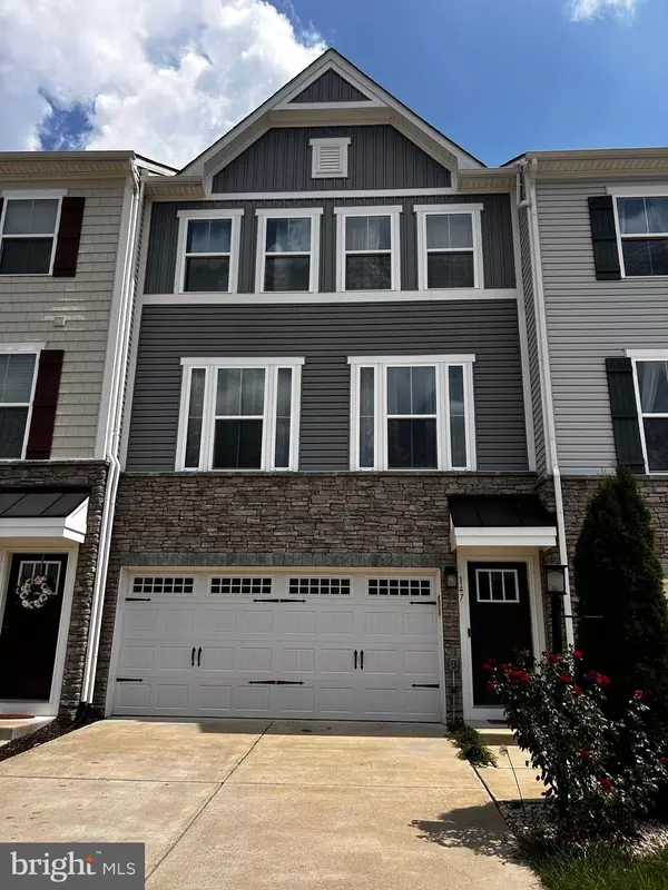 147 BURKWOOD TER, Lake Frederick, VA 22630