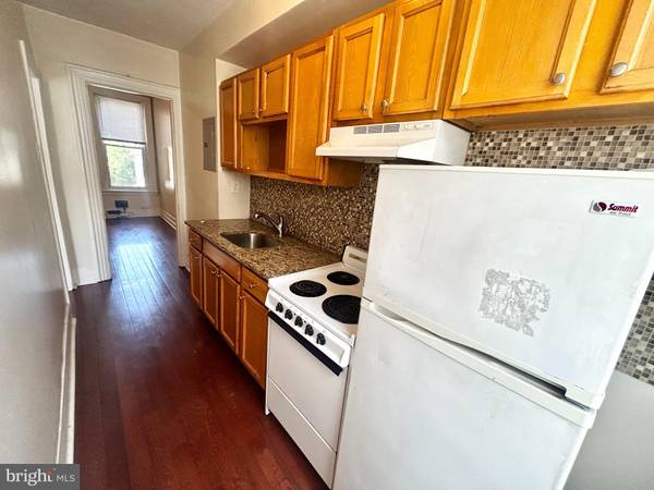 Philadelphia, PA 19121,1819 W OXFORD ST #D