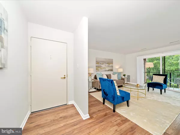 Gaithersburg, MD 20878,824 QUINCE ORCHARD BLVD #824-20