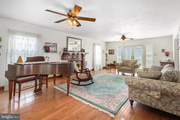 York Springs, PA 17372,1951 CRANBERRY RD