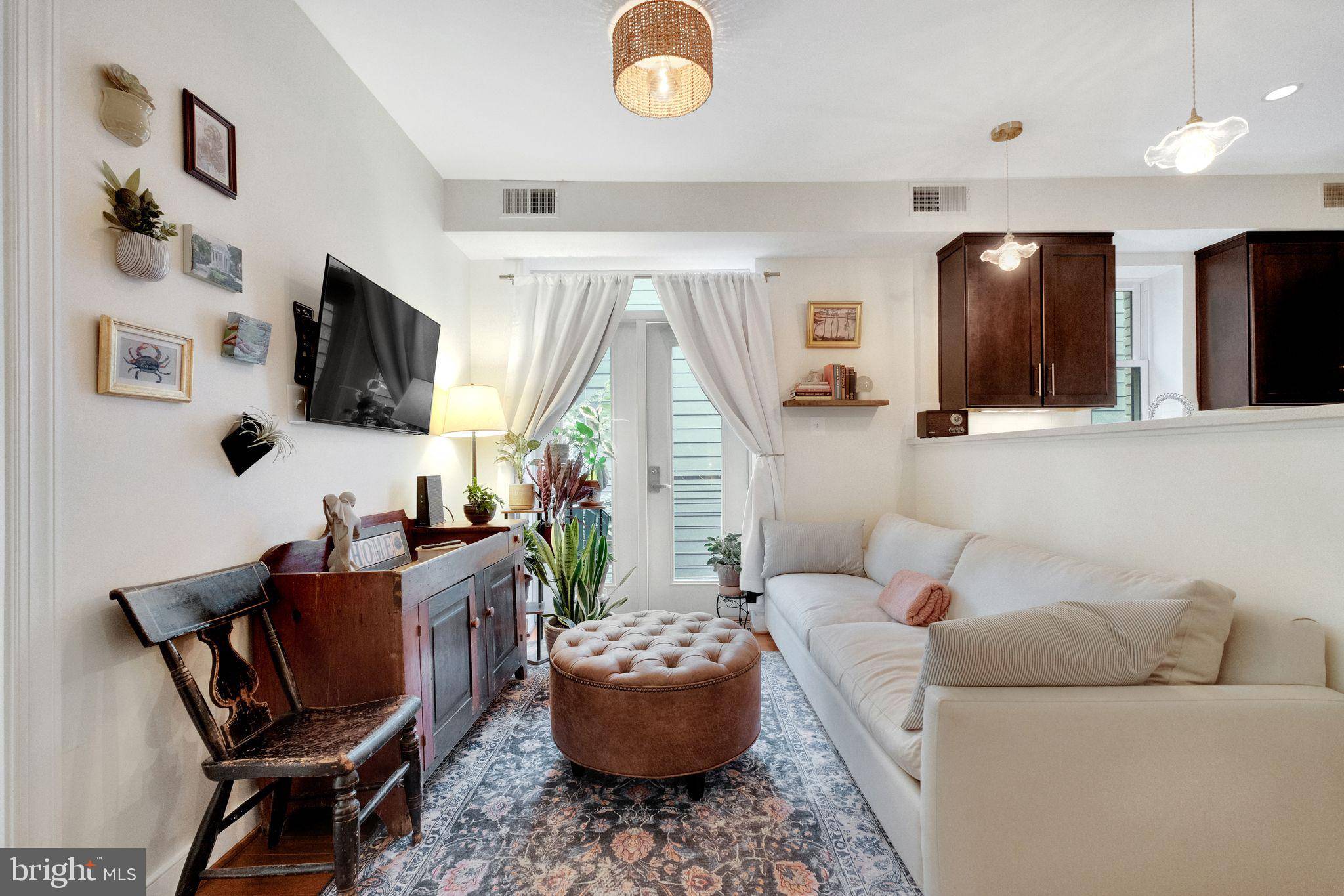 Washington, DC 20011,4800 GEORGIA AVE NW #404