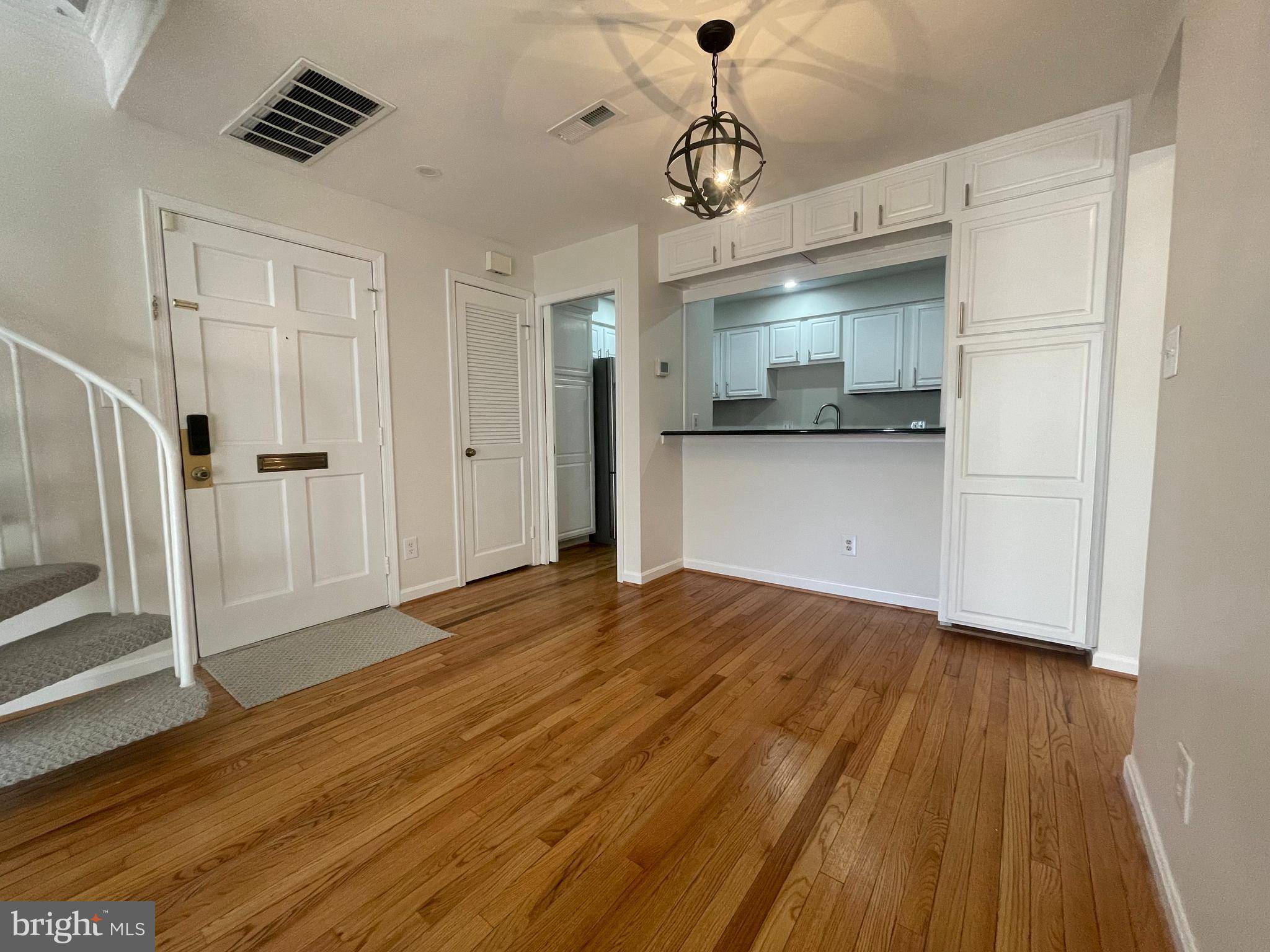 Alexandria, VA 22314,622 S COLUMBUS ST