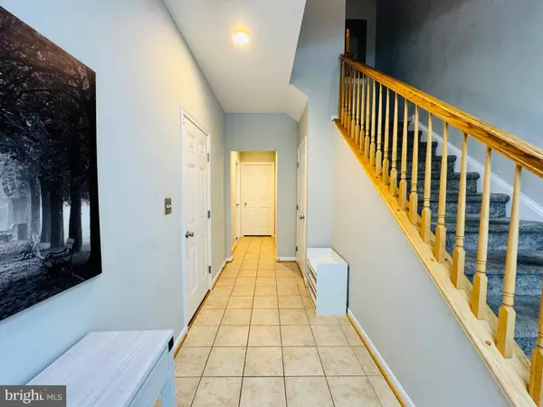 Colonial Beach, VA 22443,307 MONROE POINT DR