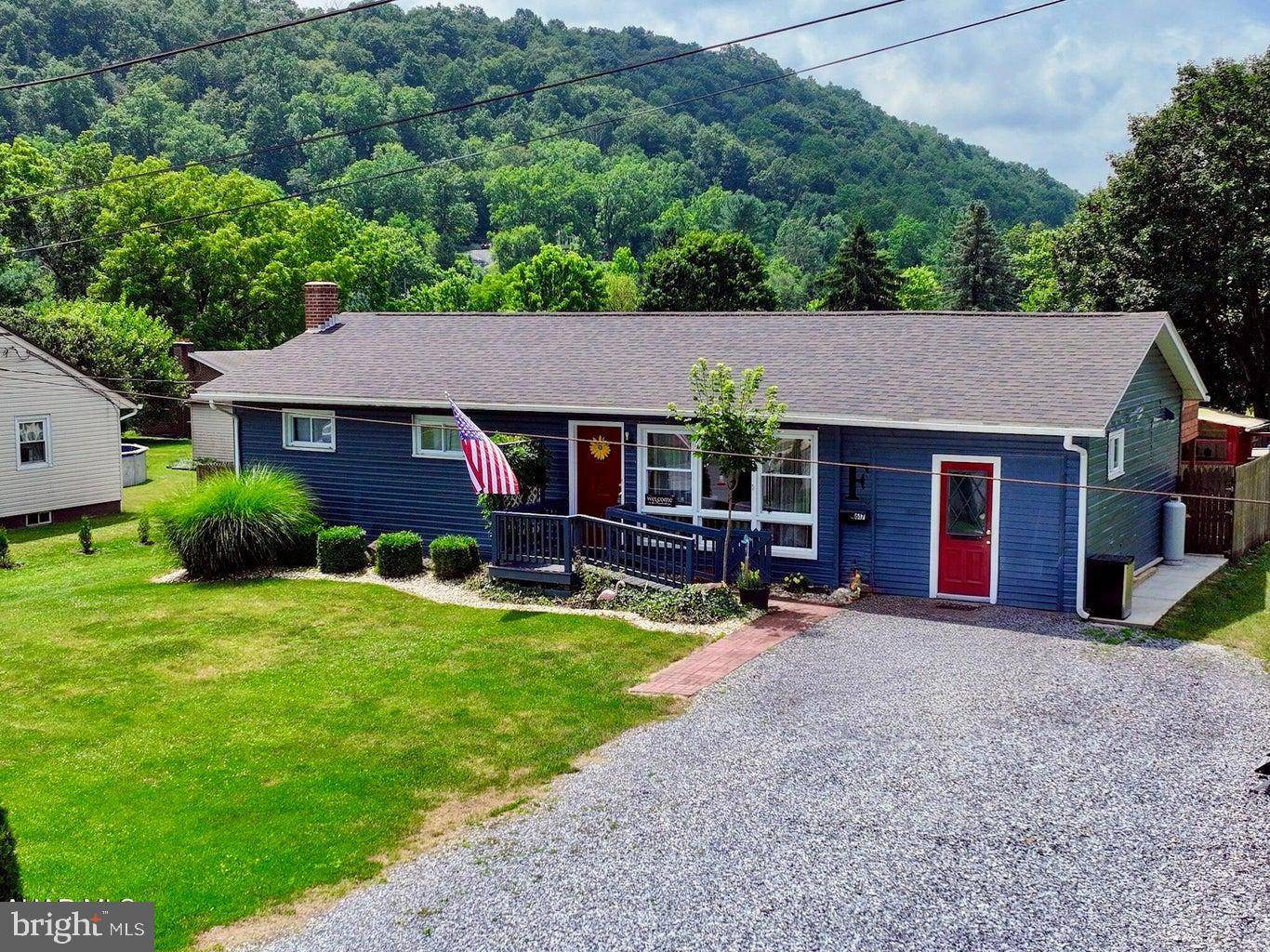 617 W PENN ST, Bedford, PA 15522