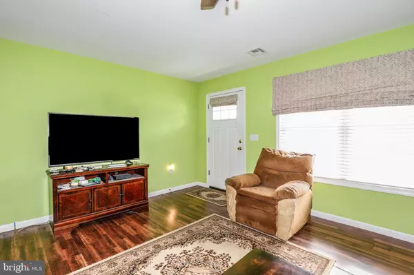 Forked River, NJ 08731,908 SARASOTA DR